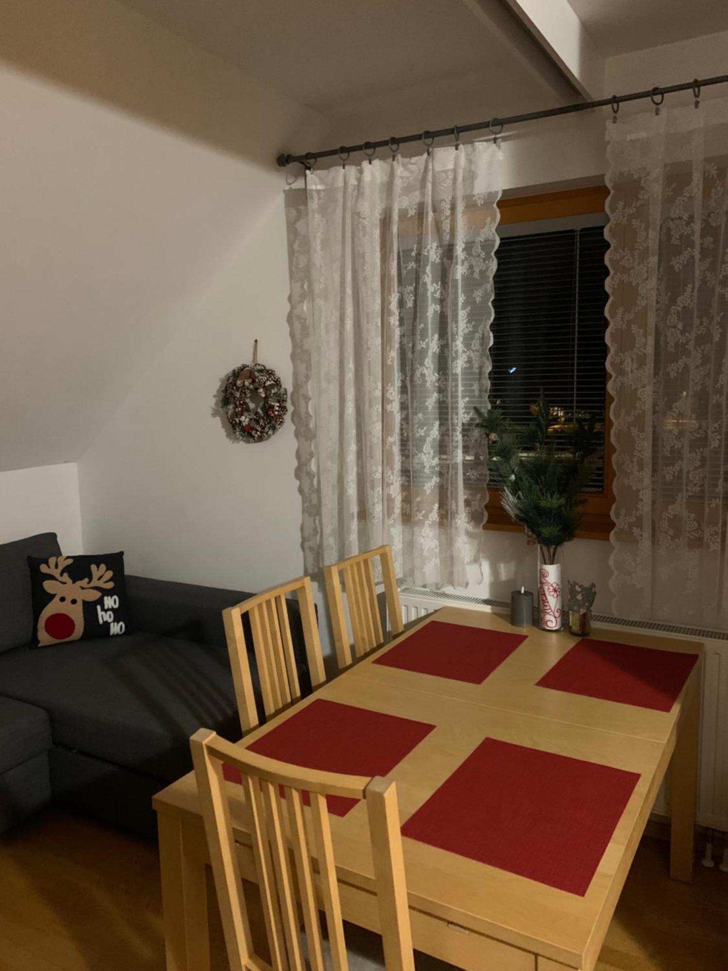 Апартаменты Yellow Apartma Краньска Гора Экстерьер фото
