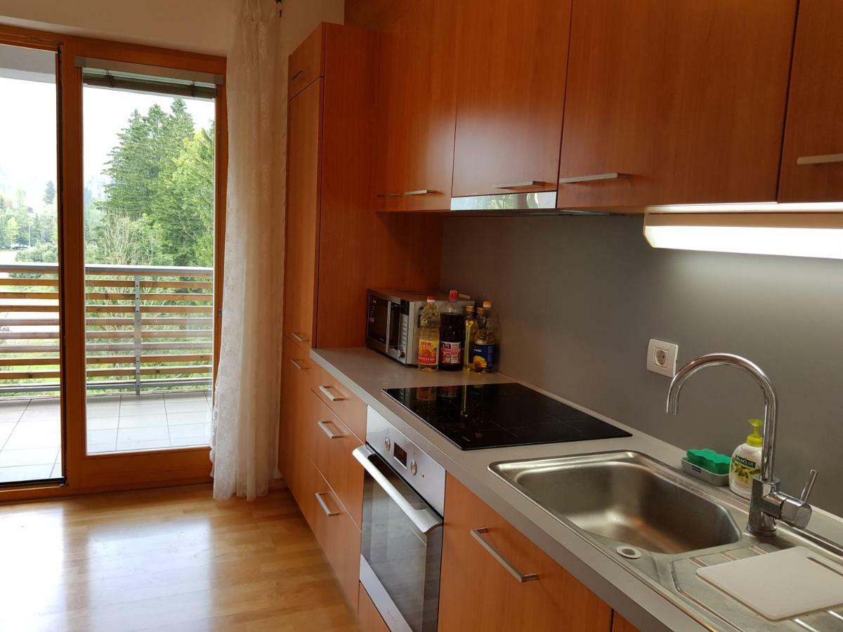 Апартаменты Yellow Apartma Краньска Гора Экстерьер фото